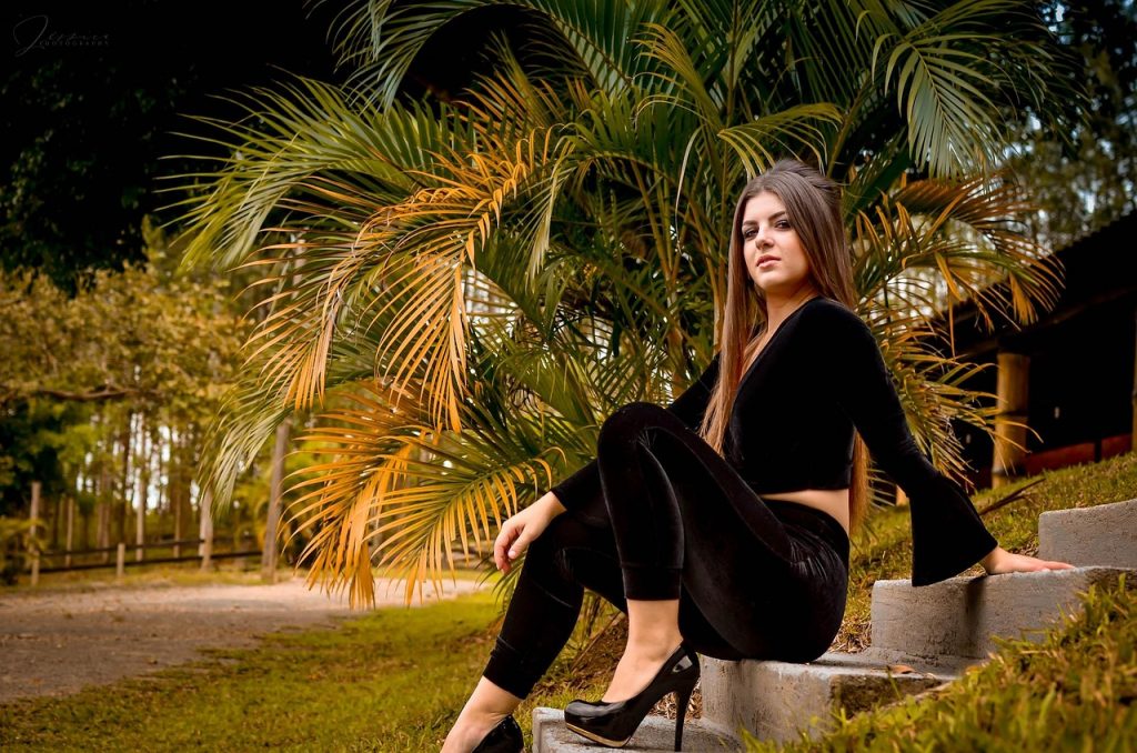 Conversations spontanées et romance épanouissante