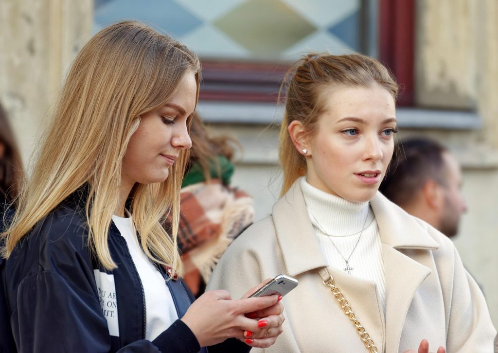 Comment Maintenir une Conversation dans un Chat Vidéo Aléatoire